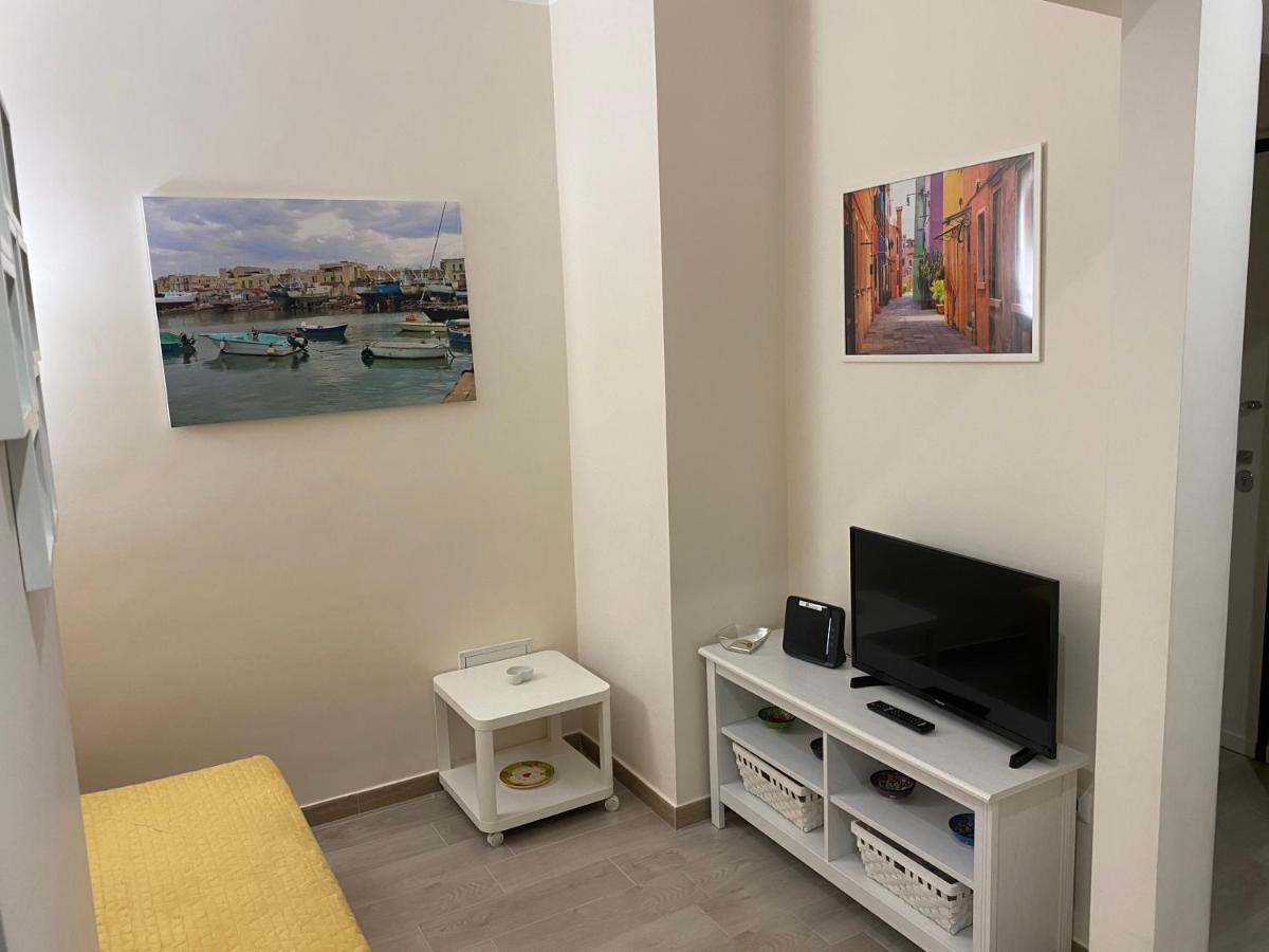 Lo Scalo Apartment Molfetta Bagian luar foto