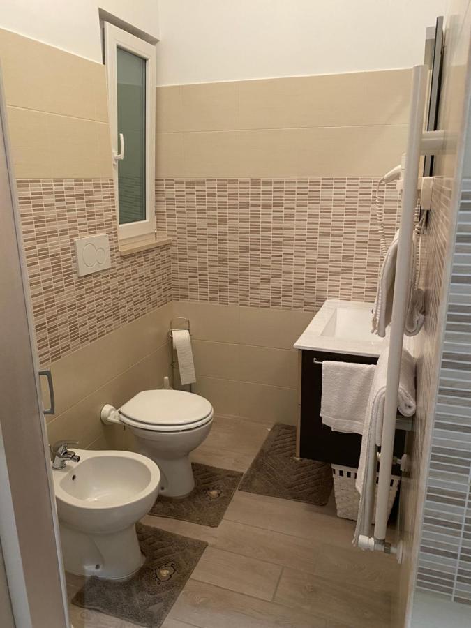 Lo Scalo Apartment Molfetta Bagian luar foto